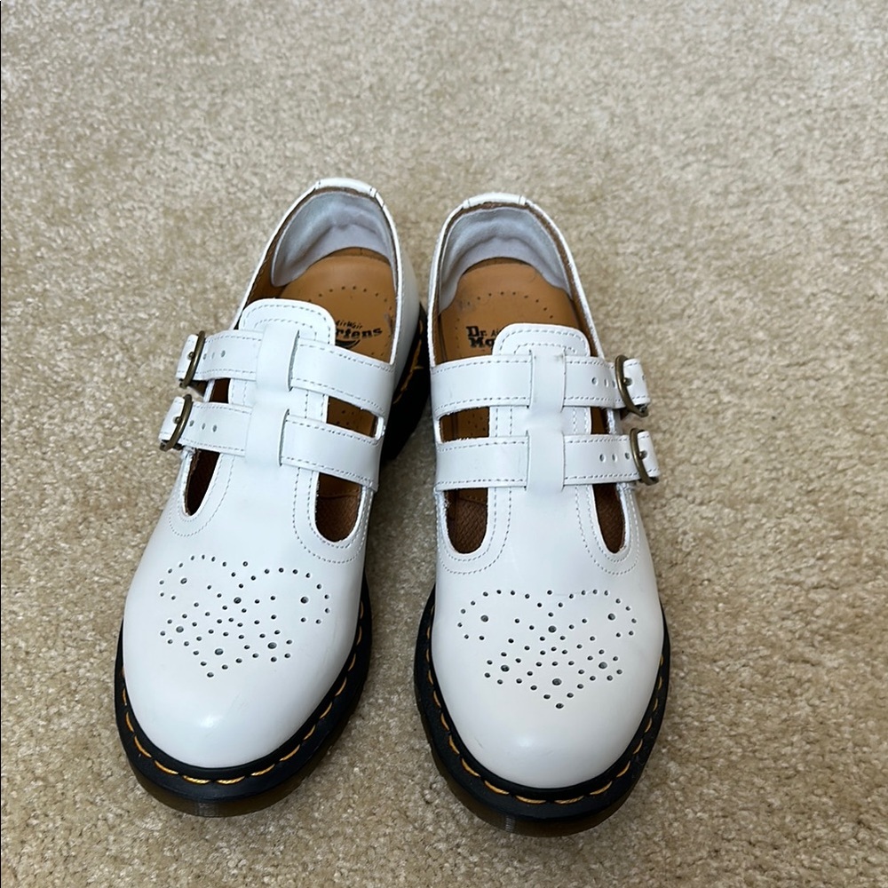White Heart Cutout Mary Jane Shoes